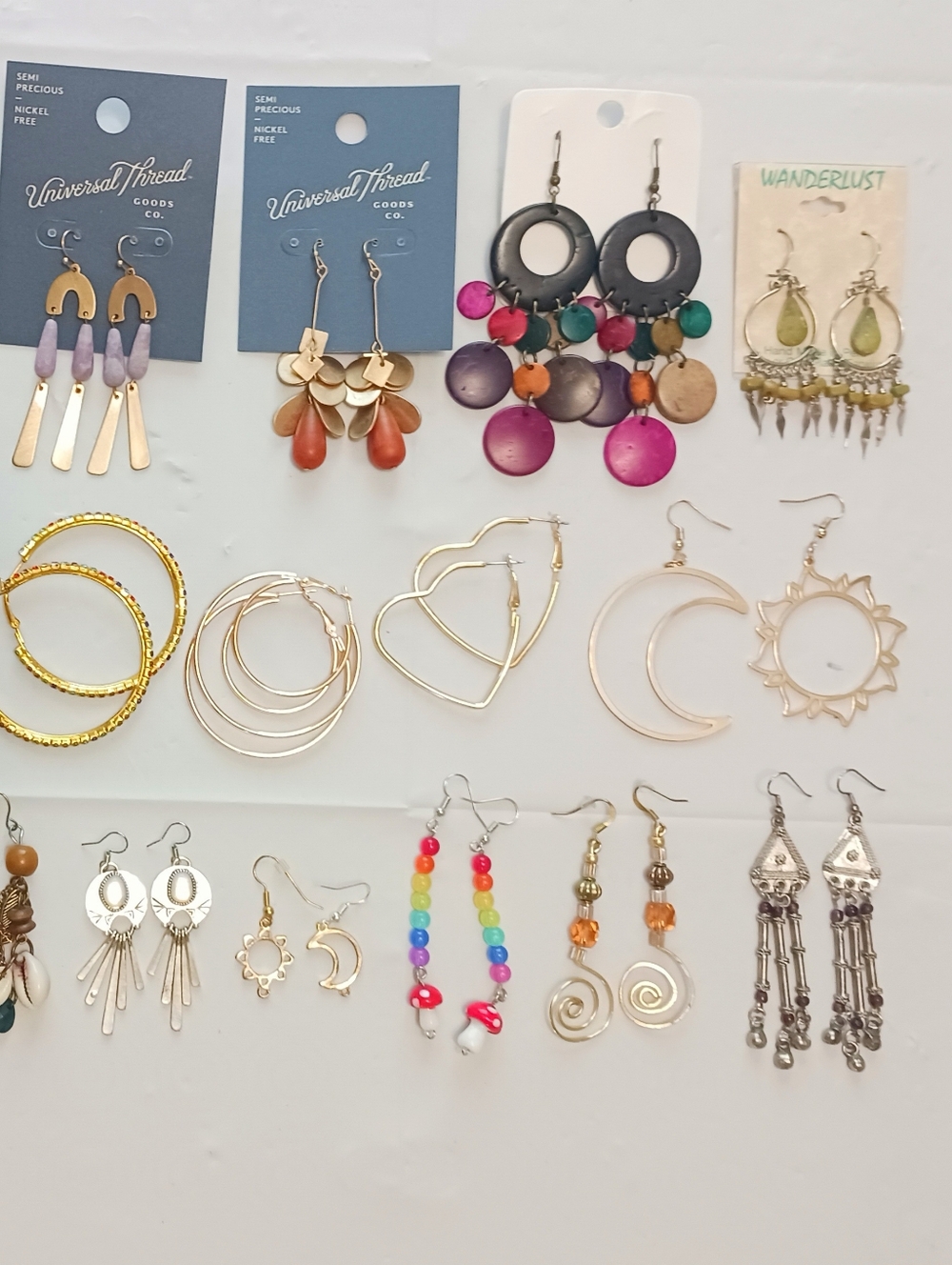 Universal Thread Earrings Bundle - Picture 2 of 2